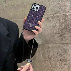 プラダ iphoneケースキラキラ iphoneケース チェーン付き ブランド prada アイ フォン15/15pro ケース スマホケース  ブランドコピー iphone14/13 ケース ハイ ブランド