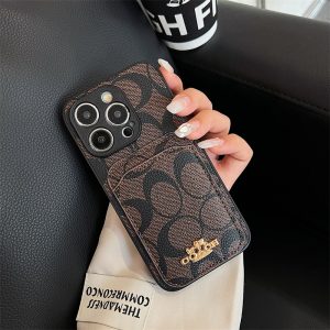 コーチ 携帯 ケース iPhone16/15plus coach iphone14/13 ケース iphoneケース カード収納 スマホケース  ブランド コピー iphoneケース お揃い ブランド