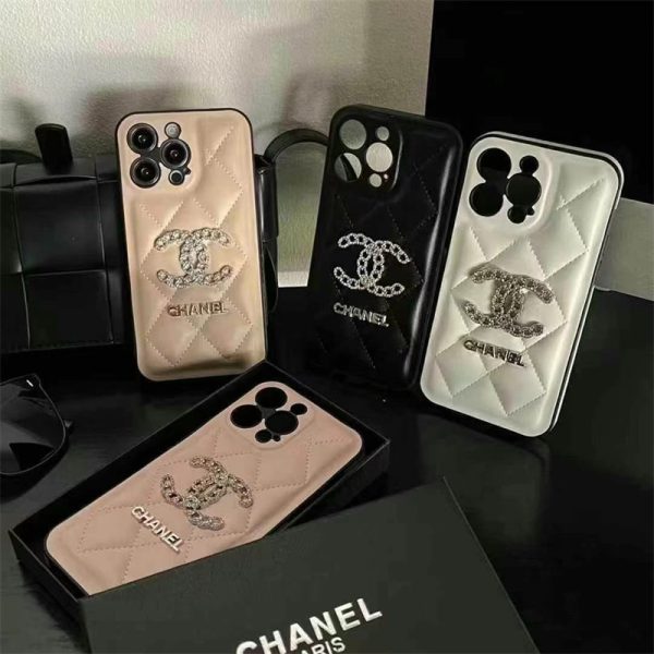 シャネル アイフォン ケース chanel スマホケース 16/16pro iphone15/15pro max ケース 人気 ブランド 女性 40 代 iphone13/12 ケース 大人 可愛い ブランド iphone ケース ハイ ブランド